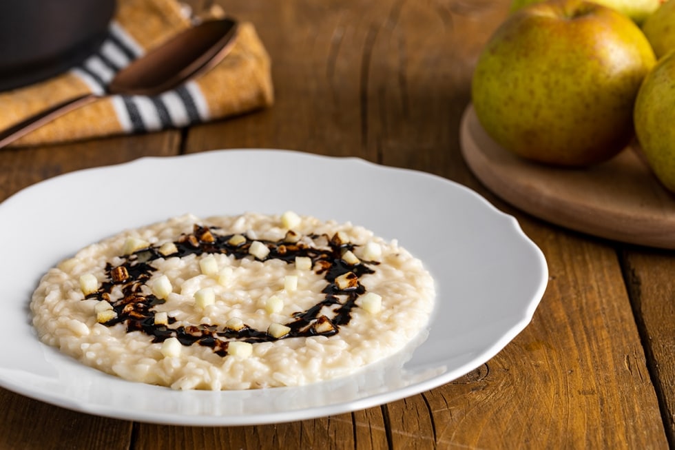 Risotto alle mele e aceto balsamico  ricetta