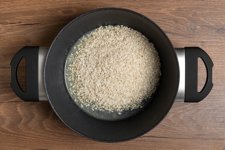 Preparazione Risotto alle mele e aceto balsamico  - Fase 2 Preparazione Risotto alle mele e aceto balsamico  - Fase 2