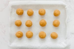 Preparazione Tartufini cocco, cioccolato bianco e limone - Fase 3