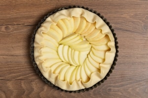 Preparazione Torta di pasta sfoglia alle mele  - Fase 1