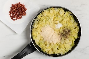Preparazione Torta salata alla verza senza uova - Fase 2