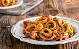 Calamari con piselli
