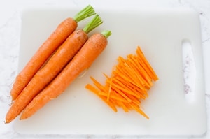Preparazione Cestini di insalata di Lusia IGP con bulgur, carote e noci pecan  - Fase 2