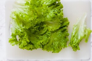 Preparazione Cestini di insalata di Lusia IGP con bulgur, carote e noci pecan  - Fase 4