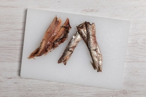 Preparazione Pasta con tonno e acciughe - Fase 1