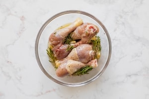 Preparazione Cosce di pollo al forno - Fase 1