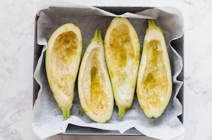 Preparazione Melanzane ripiene di pasta - Fase 2