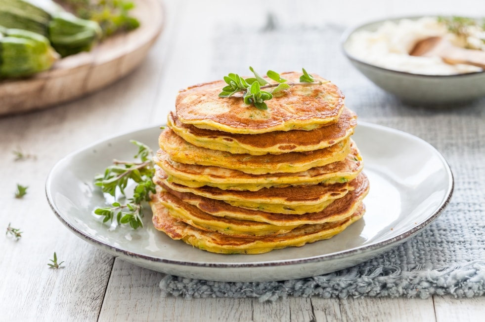 Pancake salati alle zucchine ricetta