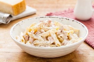 Preparazione Pasta panna e prosciutto - Fase 2