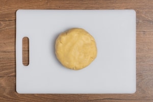 Preparazione Quiche di mele, chèvre chaud e timo  - Fase 2