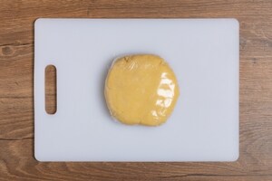 Preparazione Quiche di mele, chèvre chaud e timo  - Fase 2