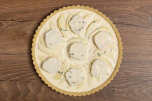 Preparazione Quiche di mele, chèvre chaud e timo  - Fase 4