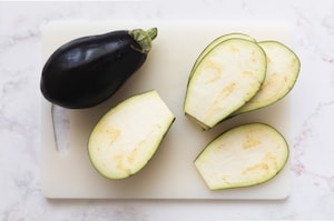 Preparazione Melanzane alla pizzaiola - Fase 1
