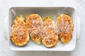 Preparazione Melanzane ripiene con prosciutto e scamorza - Fase 3