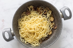 Preparazione Spaghetti alla Nerano - Fase 2
