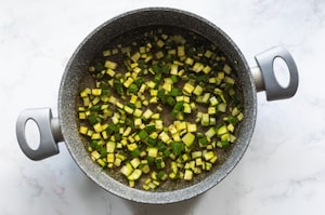 Preparazione Pasta con zucchine - Fase 2