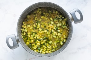Preparazione Pasta con zucchine - Fase 2