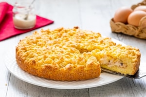 Preparazione Sbriciolata con crema Rossana - Fase 5