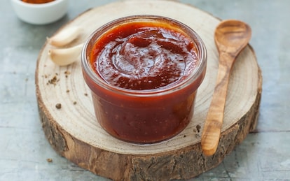 Salsa barbecue Kansas City Style in pentola a pressione