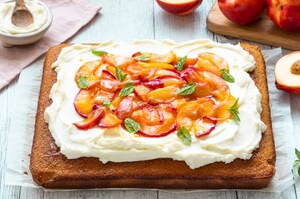 Preparazione Sheet cake alle Pesche e Nettarine dell’Emilia Romagna IGP  - Fase 5