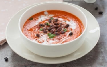 Vellutata di peperoni con fagioli e latte di cocco in pentola a pressione