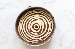 Preparazione Zebra cheesecake - Fase 2