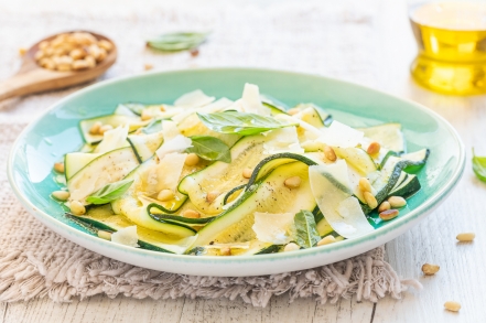 Preparazione Carpaccio di zucchine - Fase 2 Preparazione Carpaccio di zucchine - Fase 2
