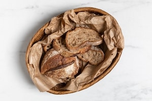 Preparazione Insalata di pane e pomodori - Fase 1