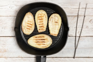 Preparazione Melanzane grigliate - Fase 1