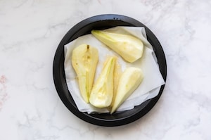 Preparazione Porridge di avena alla pera, cannella e lamponi  - Fase 1