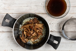 Preparazione Risotto ai funghi porcini secchi - Fase 2