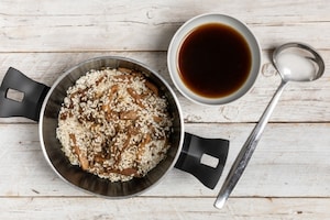 Preparazione Risotto ai funghi porcini secchi - Fase 2
