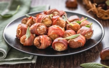 Bocconcini di castagne, speck e salvia