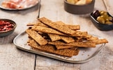 Crackers al sesamo con lievito madre
