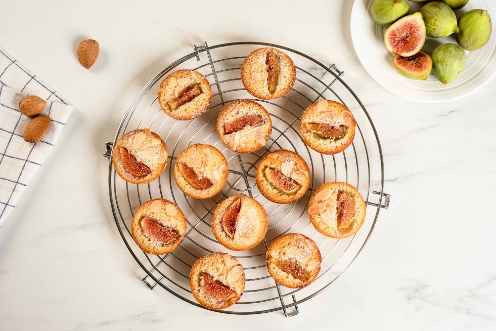 Financiers con fichi e mandorle ricetta