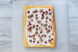 Preparazione Bûche de Noël ai marrons glacés e cioccolato - Fase 4