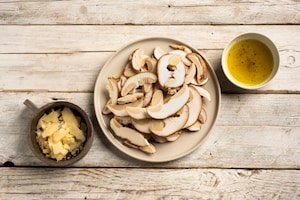 Preparazione Insalata di funghi porcini - Fase 2
