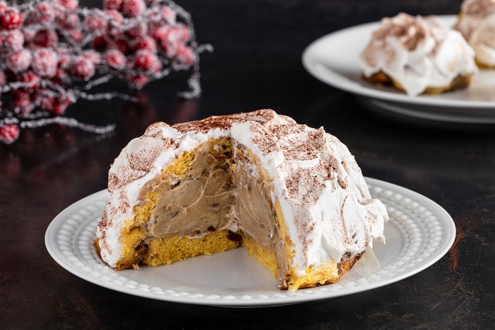 Mini zuccotti di panettone con crema pasticcera al caffè ricetta