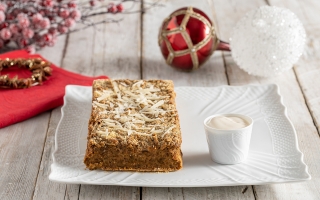 Sformato di lenticchie con crema al pecorino Sformato di lenticchie con crema al pecorino