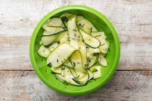 Preparazione Torta salata gustosa allo speck - Fase 2