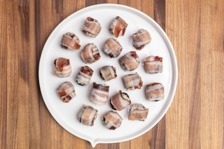 Preparazione Antipasto in 10 minuti con prugne e roquefort - Fase 2 Preparazione Antipasto in 10 minuti con prugne e roquefort - Fase 2