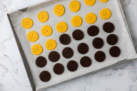 Preparazione Biscotti a forma di bottone - Fase 4