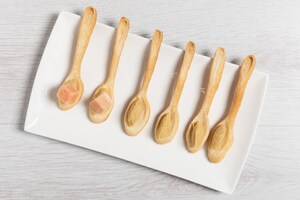 Preparazione Cucchiaini di sfoglia alla crema di ceci e salmone - Fase 4