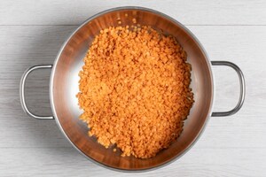 Preparazione Fiori di merluzzo su crema di lenticchie e peperoni cruschi - Fase 1