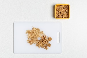 Preparazione Palline al cocco e frutta secca   - Fase 1