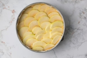 Preparazione Torta di mele e mascarpone - Fase 3