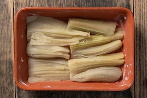 Preparazione Cardi gratinati con besciamella - Fase 2