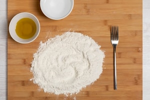 Preparazione Pasta brisée senza burro - Fase 1