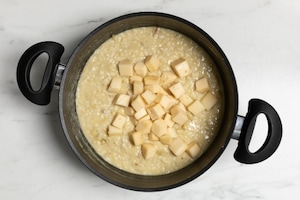 Preparazione Risotto ai carciofi con fontina e noci - Fase 3
