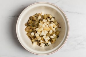 Preparazione Torta salata con carciofi e patate - Fase 2